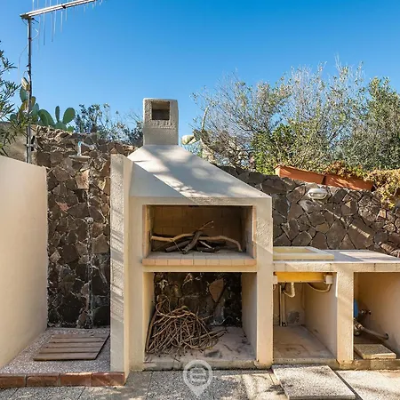 Estay - Relaxing Sunlit Getaway Apartment Villasimius