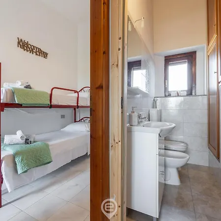 Relaxing Sunlit Getaway Вилласимиус