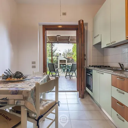 Relaxing Sunlit Getaway Villasimius